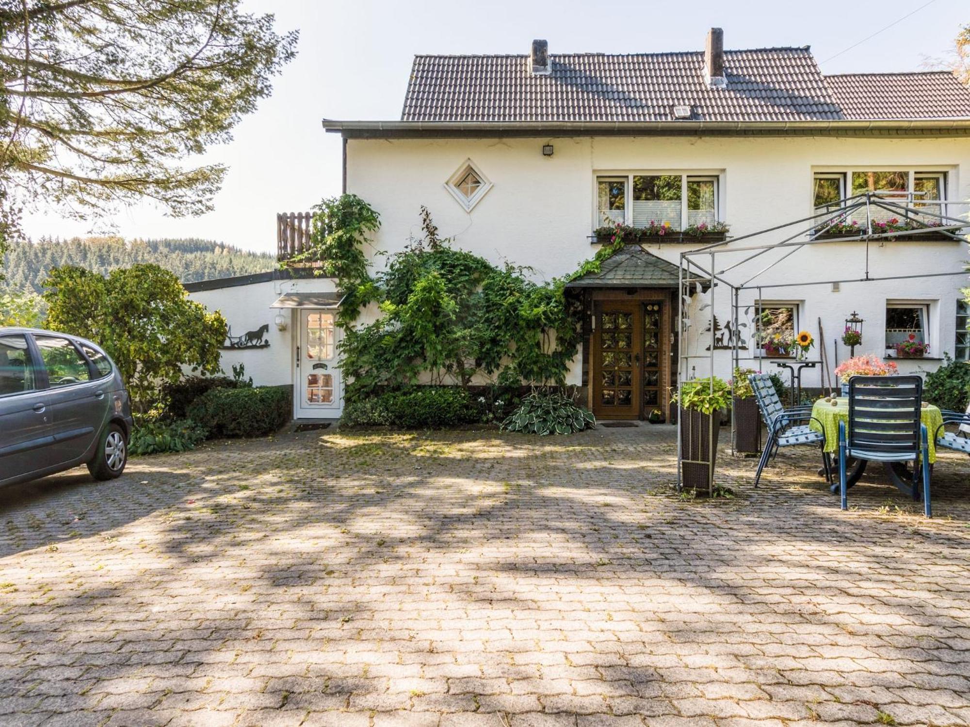 Cosy Apartment In Menkhausen Near The Ski Area Schmallenberg Zewnętrze zdjęcie